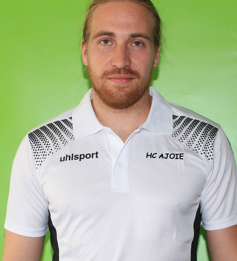 Konstantin Schmidt #19