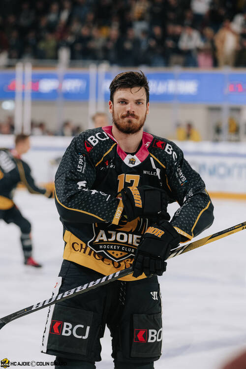 17 Thiry Thomas, C.G Photographie, Club National League, Colin Girard, HC Ajoie, HCA, HCAjoie, Hockey Club Ajoie, Joueurs NL, NL, National League, Porrentruy, RAIFFEISEN ARENA, SC Bern, Saison 2023-24, hockey, patinoire