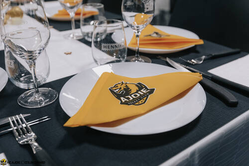 menus du match servi à table